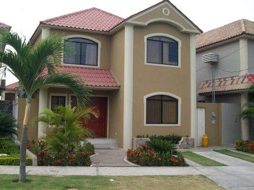 URBANIZACION STA. MA. DE CASA GRANDE KM 11.5 VIA SAMBORONDON