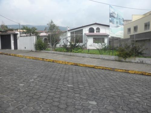 De Oportunidad Vendo Casa con terreno en conocoto San Miguel