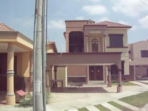VENDO VILLA SANTA MARIA DE CASA GRANDE $260.000,00 NEGOCIABLE