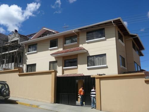 VENTA DE CASAS EN CUENCA-ECUADOR Vende departamento
