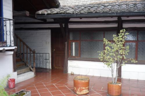 VENDO HERMOSA CASA COLONIAL COMERCIAL