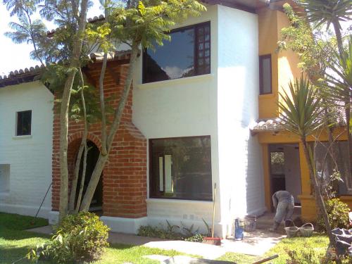  135.000,00 DOLARES CASA  INDEPENDIENTE NUEVA LA ARMENIA