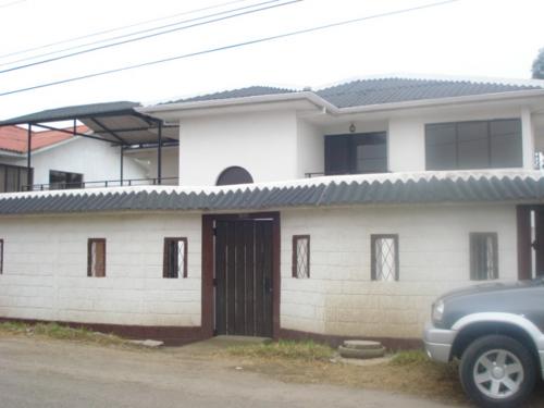 CASA EN RICAURTE