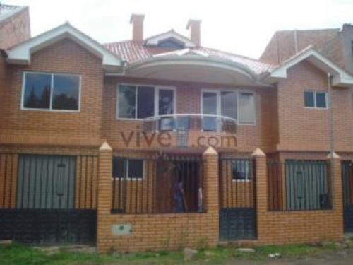 M-35972-VENDE CASA SECTOR COLEGIO BORJA