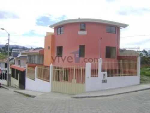 E-37277-CASA EN MIRAFLORES