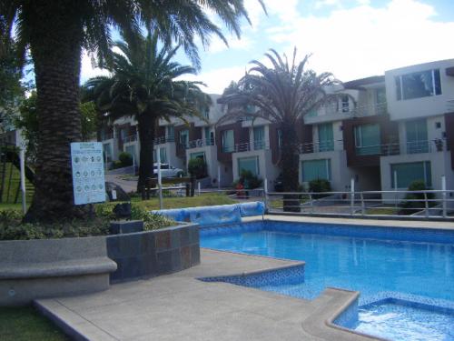 Casa de venta en Cumbaya conjunto cerrado.