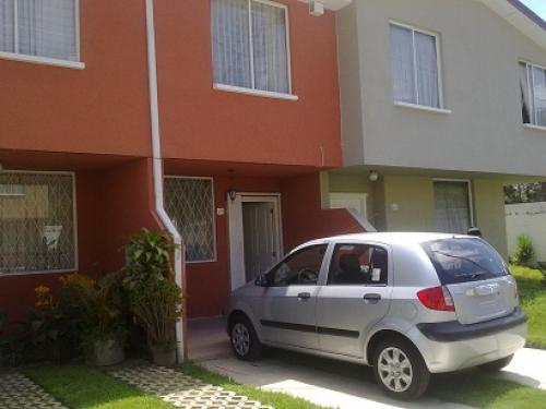 Vendo Linda casa ubicada en la Urbanización VIÑA DE POMASQUI