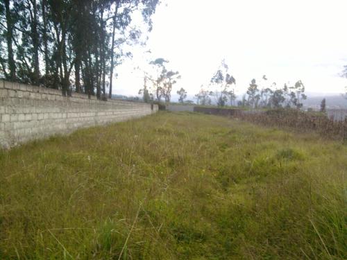 GRAN OPORTUNIDAD VENDO BARATO LOTE DE 1200m UBICADO EN ATUNTAQUI