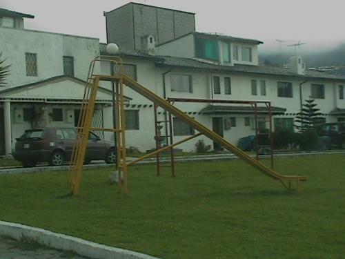 Vendo Casa Familiar en Caminos del Sur