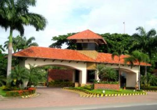 VENDO EN URBANIZACION ESTANCIAS DEL RIO KM 9 VIA SAMBORONDON