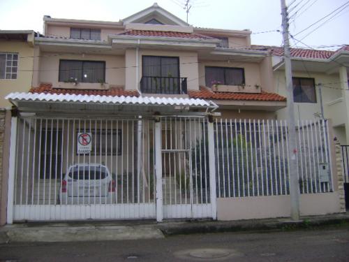 E-CASA AMPLIA SECTOR EL CEBOLLAR $ 125.000