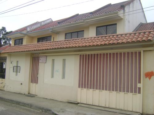 BONITA VILLA SECTOR MALL DEL RIO $ 89.000