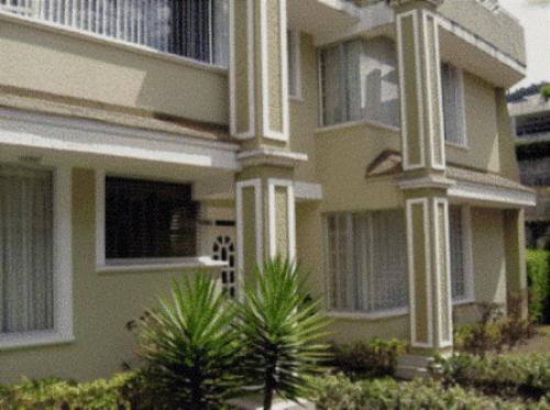 PRECIOSA CASA EN VENTA CUMBAYA – CONJUNTO CERRADO - COLEGIO TERRANOVA
