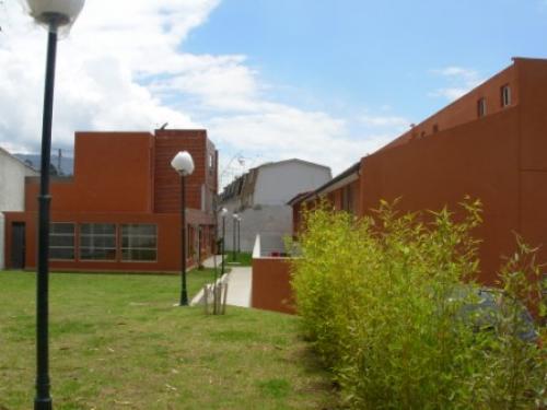 Casa en Quito - Sector Carcelen-  Conjunto Matisses- Financiamiento Biess