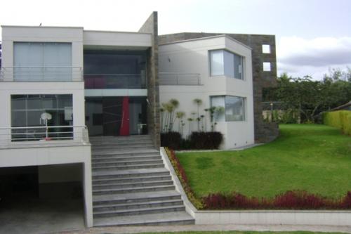 HERMOSISIMA CASA EN TANDA