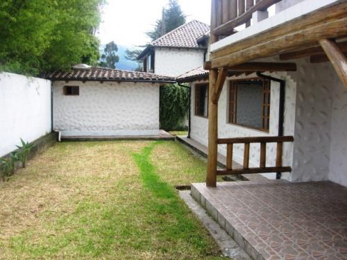 VENDO HERMOSA CASA ESTILO RUSTICA VÍA EL TINGO