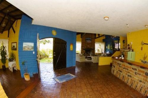 VENDO CASA ESTILO HACIENDA EN CLUB LOS CHILLOS+