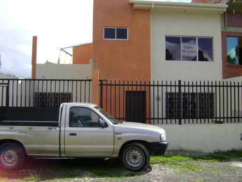 E-M-CASA AMPLIA POR ESTRENAR SECTOR YANATURO $ 75000
