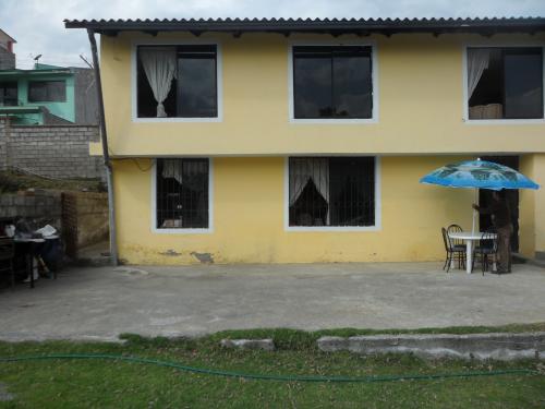 HERMOSA PROPIEDAD GRANDE EN CONOCOTO