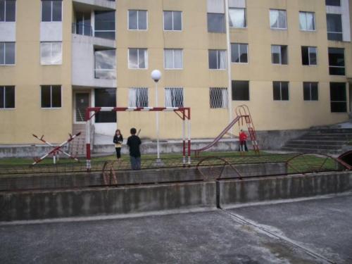 HERMOSA CASA  QUITUMBE