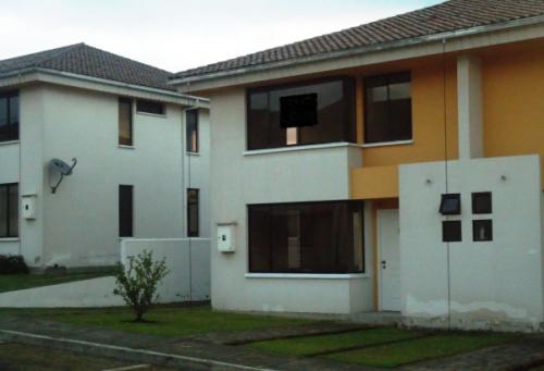 CASA EN CONJUNTO SANGOLQUI