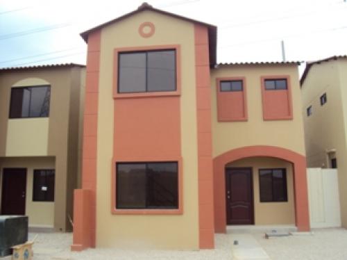 ETAPA IRIS VILLA CLUB VENDO DE ESTRENO CASA 2 PLANTAS, 3 DORMITORIOS, PATIO SOCIAL Y GARAJE.