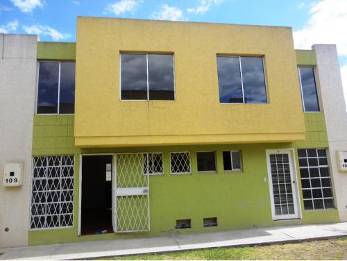 HERMOSA CASA EN CONJUNTO RESIDENCIAL