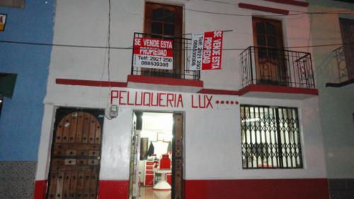 SE VENDE UNA CASA EN EL CENTRO DE OTAVALO - IMBABURA - ECUADOR