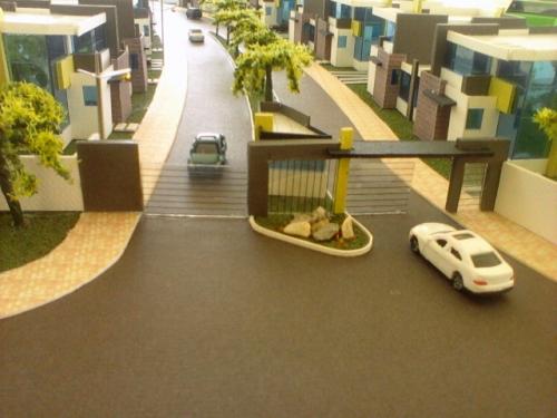 Casa en Conocoto Independiente , Rodeada de un Gran Jardin 