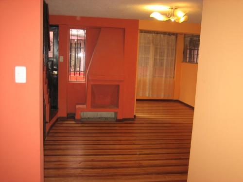 CASA EN VENTA SOLANDA - QUITO