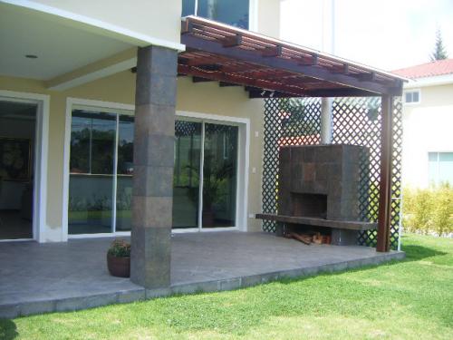 CUMBAYA VENTA DE CASA INDEPENDIENTE