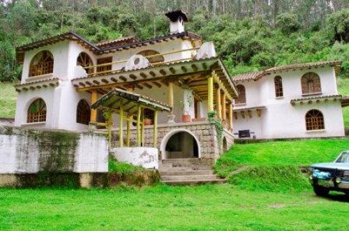 Hermosa casa tapial (100% ecologica)