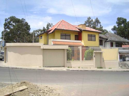 CASA ESQUINERA CIUDADELA EPOCA