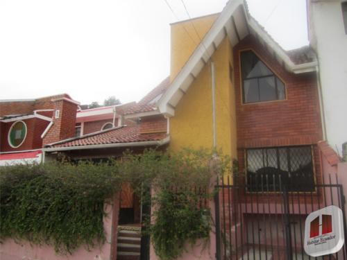 Por la Av. Los Conquistadores casa elegante.