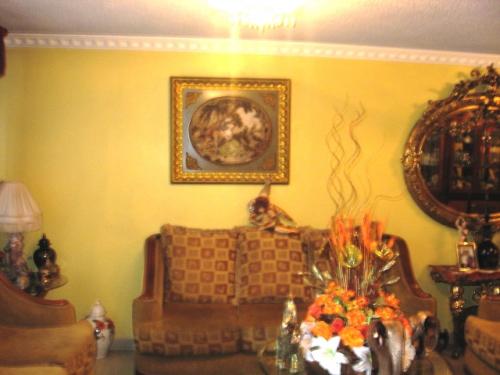 VENDO CASA EN EL RECREO 