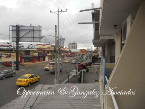 Casa en Flavio Reyes para negocio o vivienda. Casa en Flavio Reyes para negocio o vivienda.