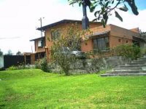 Hermosa casa en la Merced Valle de los Chillos