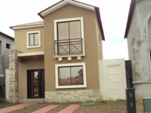 C.CELESTE LA BRISA MODELO NOVA VILLA 4 DORMITORIOS, PATIO SOCIAL AMPLIO