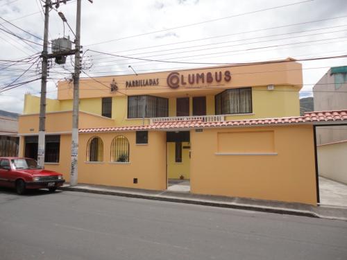 POR VIAJE VENDO PROPIEDAD UBICADA EN EL SUR DE QUITO