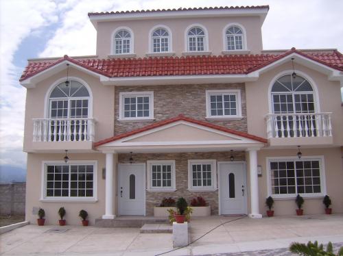 Vendo Casa Nueva en Los Chillos -Armenia