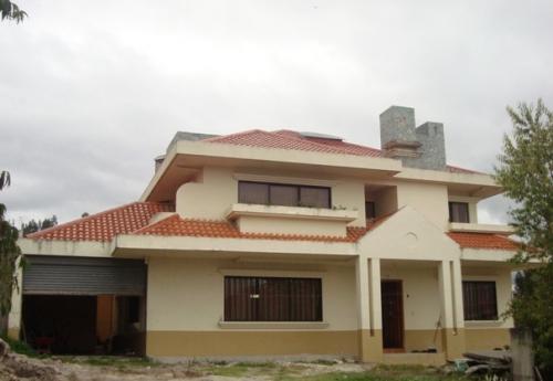 OPORTUNIDAD CASA AMPLIA SECTOR  “LA DOLOROSA”