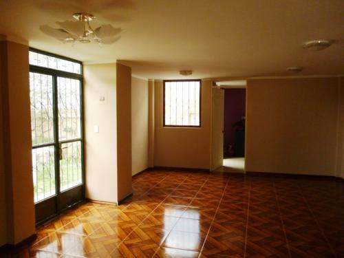 Extranjera rusa vende casa exclusiva por viaje