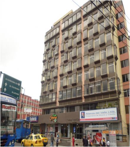 !ES UNA OFRETA OFICINA EN VENTA SECTOR COMERCIAL!