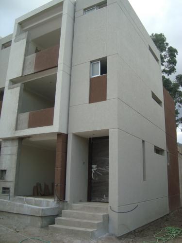 CASA TUMBACO CONJUNTO JARDIN AMERICANO