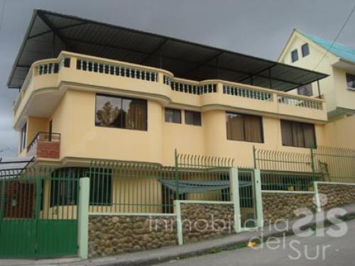 DE OPORTUNIDAD CASA COMERCIAL SECTOR “LOS TRIGALES”