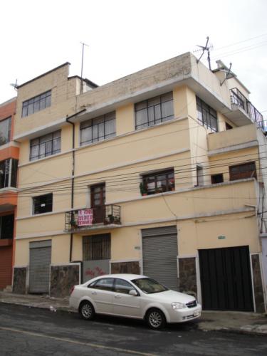 Casa en venta, Villaflora, frente a Colegio Pérez Pallares