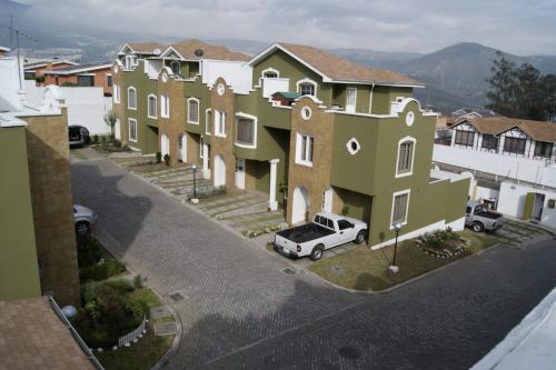 CASA EN CONJUNTO SECTOR COLEGIO EINSTEIN