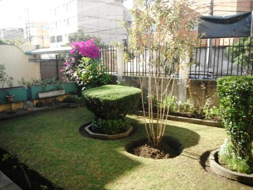 Hermosa Casa Amplia con proyeccion en el Sector de La FLORESTA 