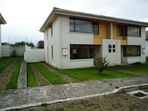 URGENTE CASA EN CONJUNTO SANGOLQUI               