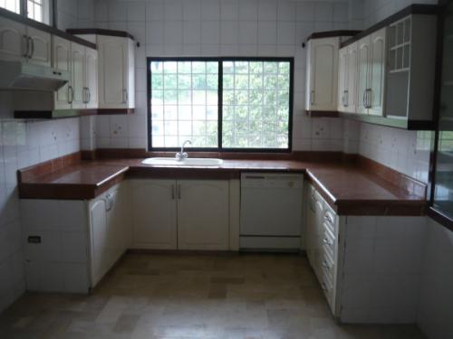 CEIBOS NORTE:  TRES DORMITORIOS MAS ESTUDIO, JACUZZI, SAUNA, BBQ